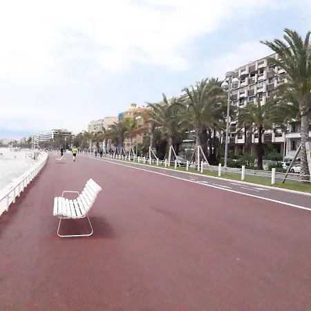 D Avec Clim Terrasse Et Petit Dejeuner Hauteurs De Ницца